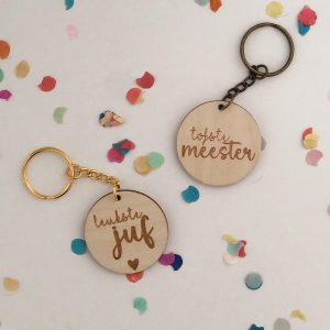 Cadeaus-Meester & Juf-Sleutelhangers Meester en Juf-Studio Gravin