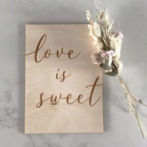 Bruiloft-Bruiloft-Bruiloftdecoratie-Borden-Bord Love is sweet-Studio GravinBruiloftdecoratie-Borden-Bord Love is sweet-Studio Gravin