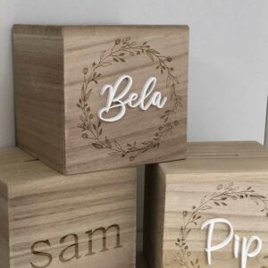 Baby en Kind-Spaarpotten-Spaarpot Bela-close-up-Studio Gravin